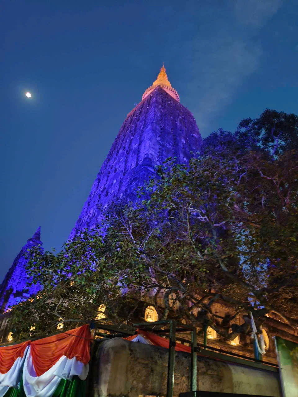 TOUR HÀNH HƯƠNG ẤN ĐỘ GIÁ ƯU ĐÃI CHO QUÝ TĂNG NI PHẬT TỬ NHẬN GHÉP KHÁCH TỪ HÀ NỘI & TP HỒ CHÍ MINH TU TẬP TẠI CỘI BỒ ĐẠO TRÀNG 6 NGÀY 5 ĐÊM 